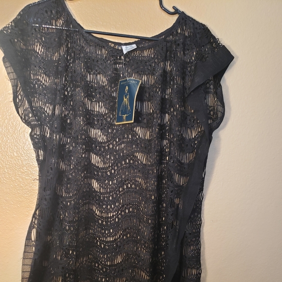 Black swim cover up - Picture 2 of 3